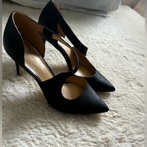 Jessica Simpson. Size 7 1/2. Black snake skin texture. Lightly worn.